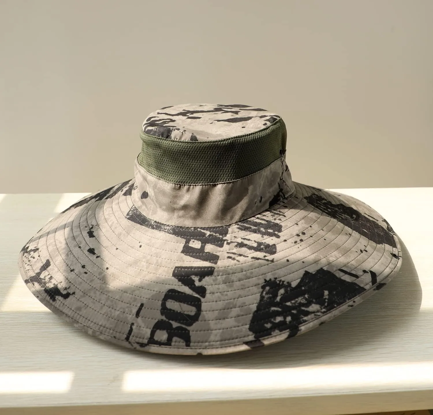 6" Wide Brim Sun Protection Hat Outdoor Unisex Bucket Hats for Hiking Beach Fishing Safari Garden Lawn Yard Work Kayaking