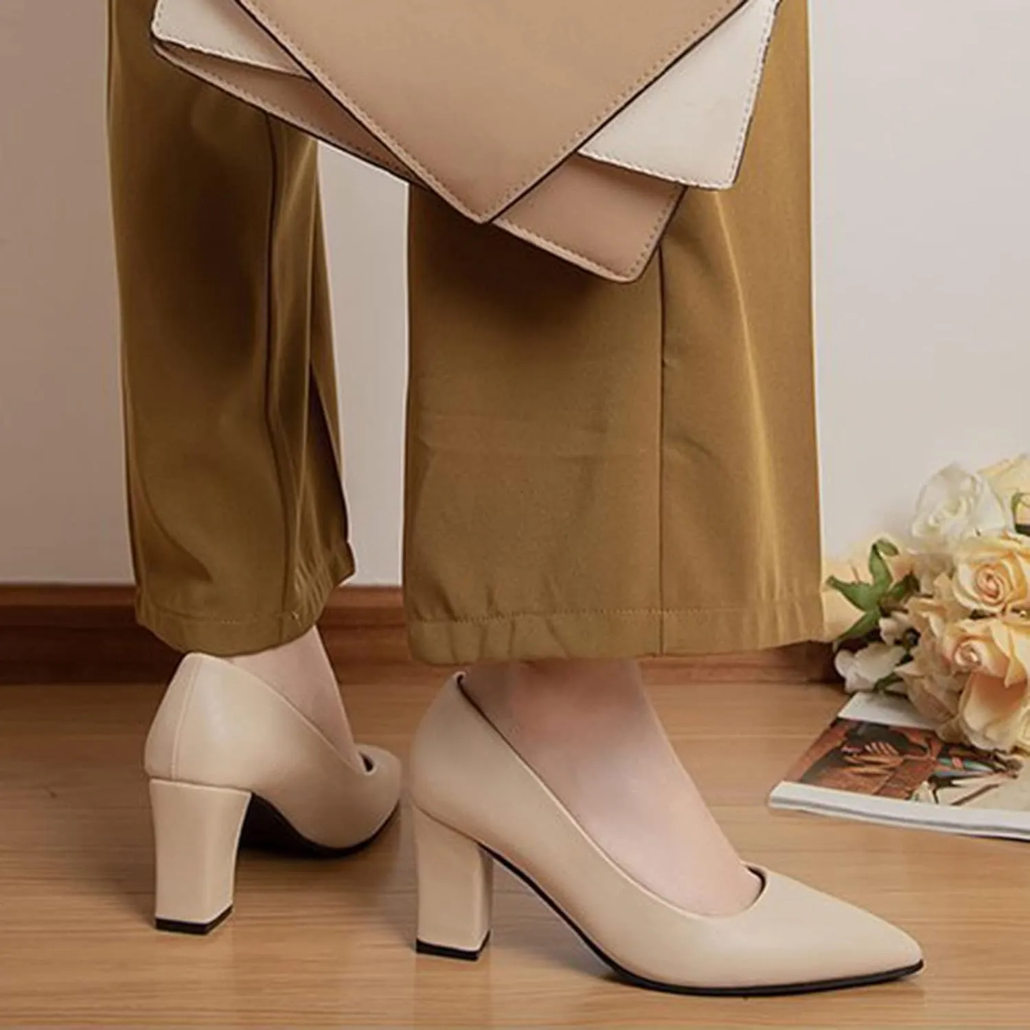 Dress Shoes for Womens Chunky Heels Pointed Toe Shallow Mouth Leather Shoes Korean Style Casual Loafer Sneakers