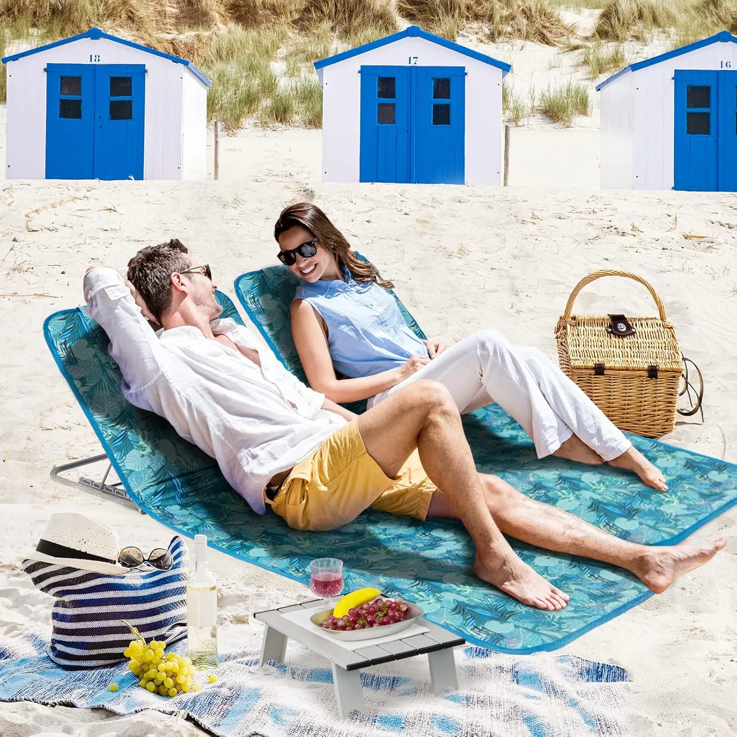 Giantex Beach Chairs with Side Table - 2 Pack Folding Lounge Chairs for Adults, 5 Position Adjustable Lawn Chair for Outdoor Sunbathing, Patio Chaise Lounge Lightweight Backpack Camping Chairs (Teal)