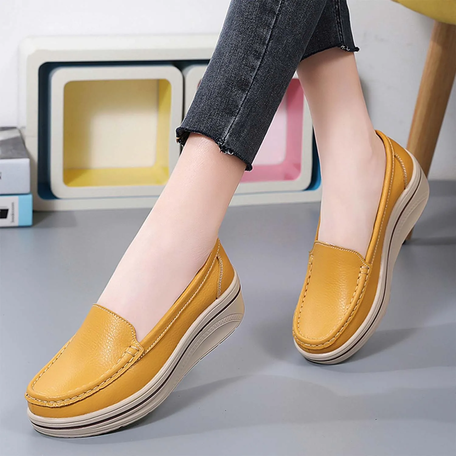 MEBAMY Women's Thick Sole Slip-On Loafers Comfortable Arch Support Casual Thick-Soled Casual Shoes Non-Slip Low-Top Loafers Shoes for Women Black