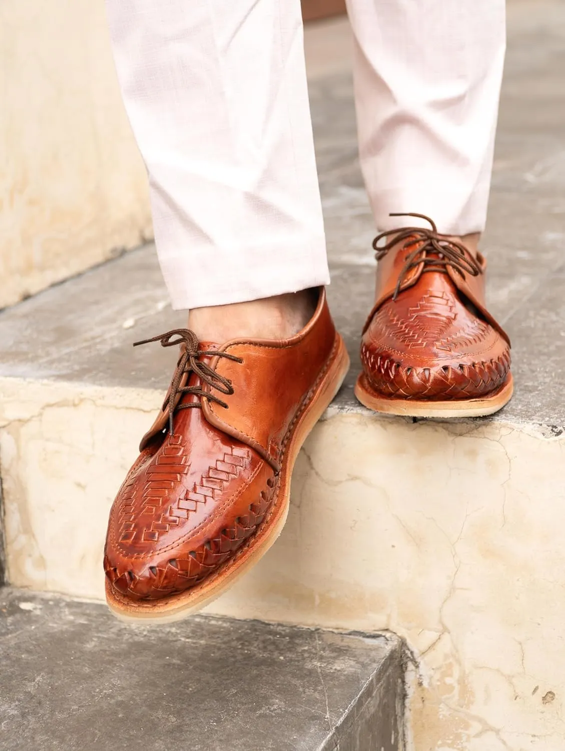 Mexico en la Piel: Handcrafted Men's Genuine Leather Lace-Up Huarache Sandals Shoes - Versatile & Durable