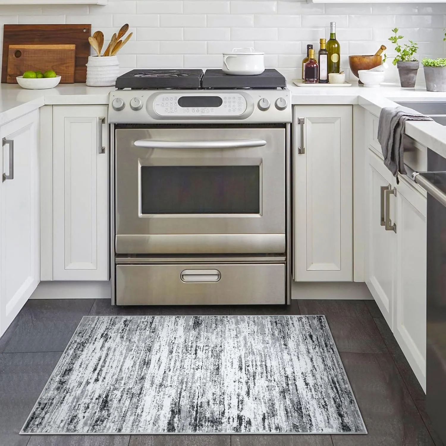 Modern Abstract Entryway Rug Indoor 2x3 Washable Rug Non-Slip Soft Small Area Rug Black Grey White Kitchen Mats Thin Print Faux Wool Floor Carpet Throw Rugs for Entrance Bedroom Home Decor