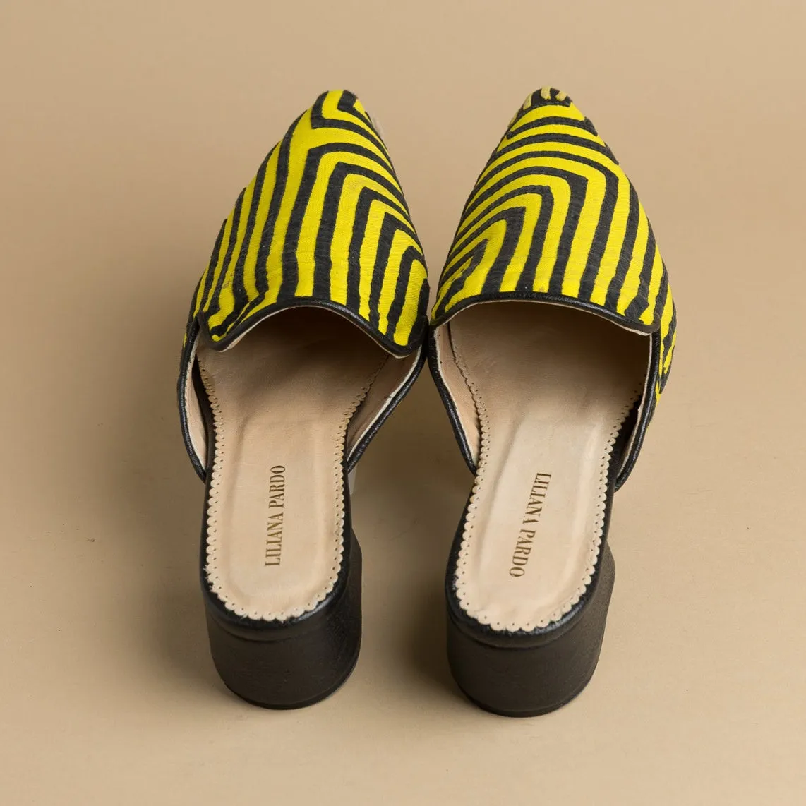 Mola Mule | Black Yellow