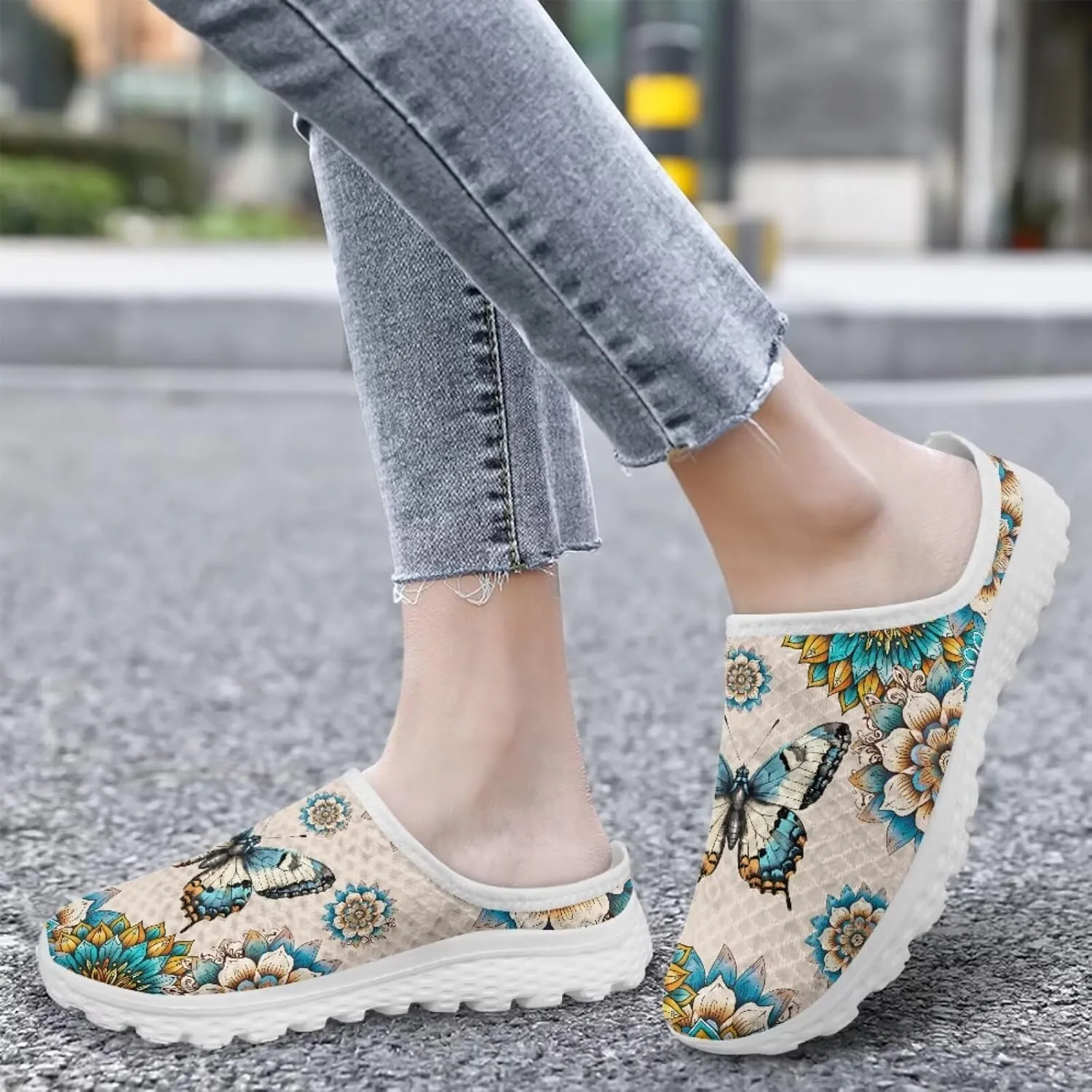 Mule Shoes for Women Summer Novelty Butterfly Outdoor Non-Slip Sneakers Hand Free Garden Walking Shoes Slip On