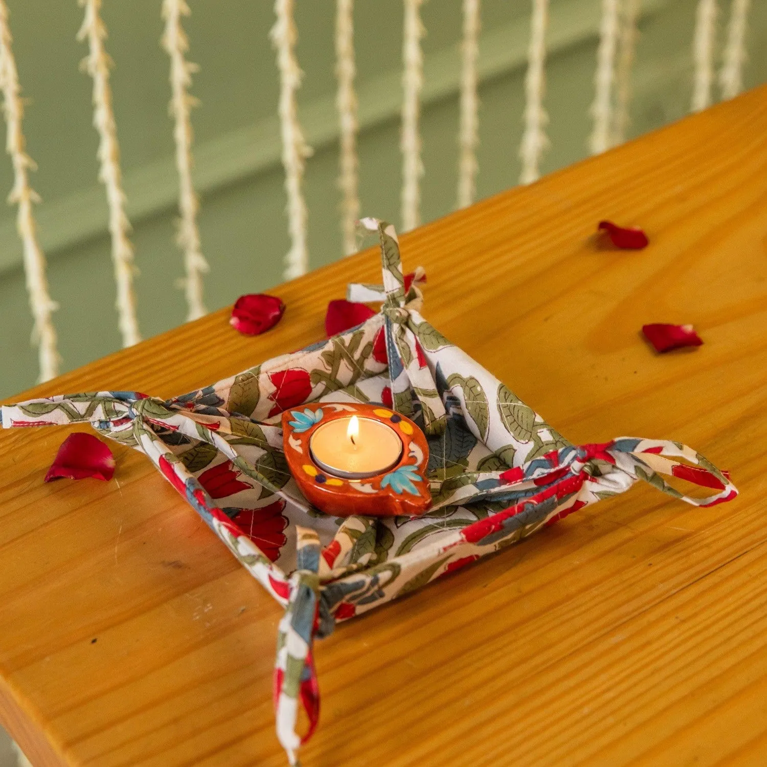 White and Red Blockprinted Foldable Tray